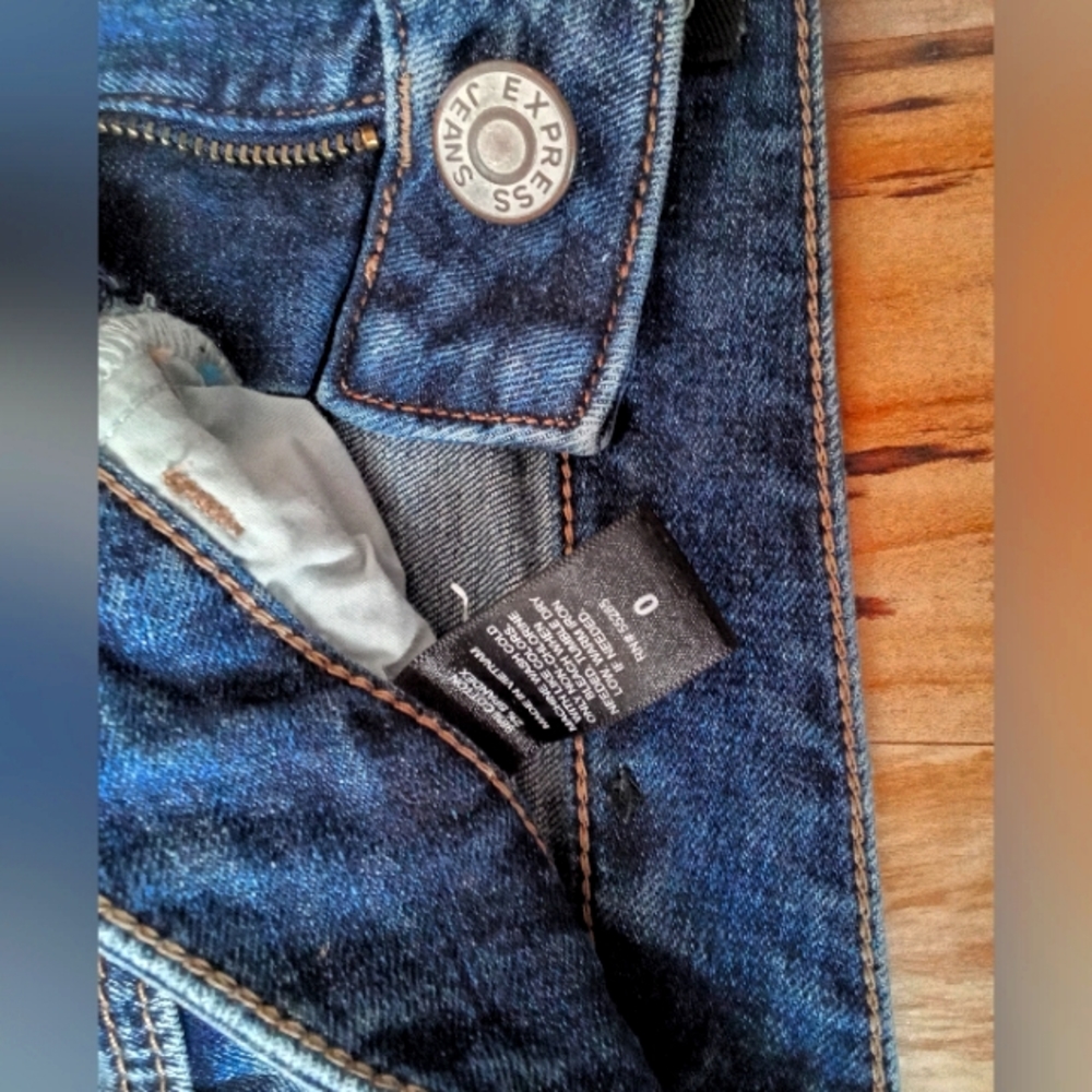 Express shorts - Picture 3 of 3